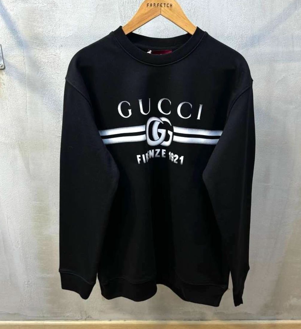 Cucci sweat shirt