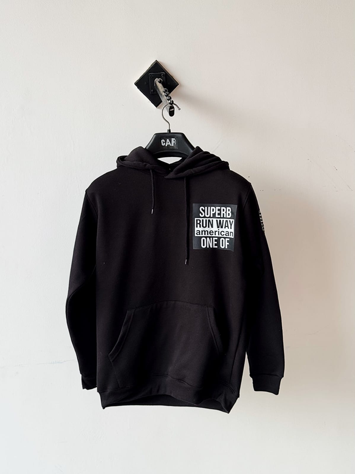 Superb black hoddie
