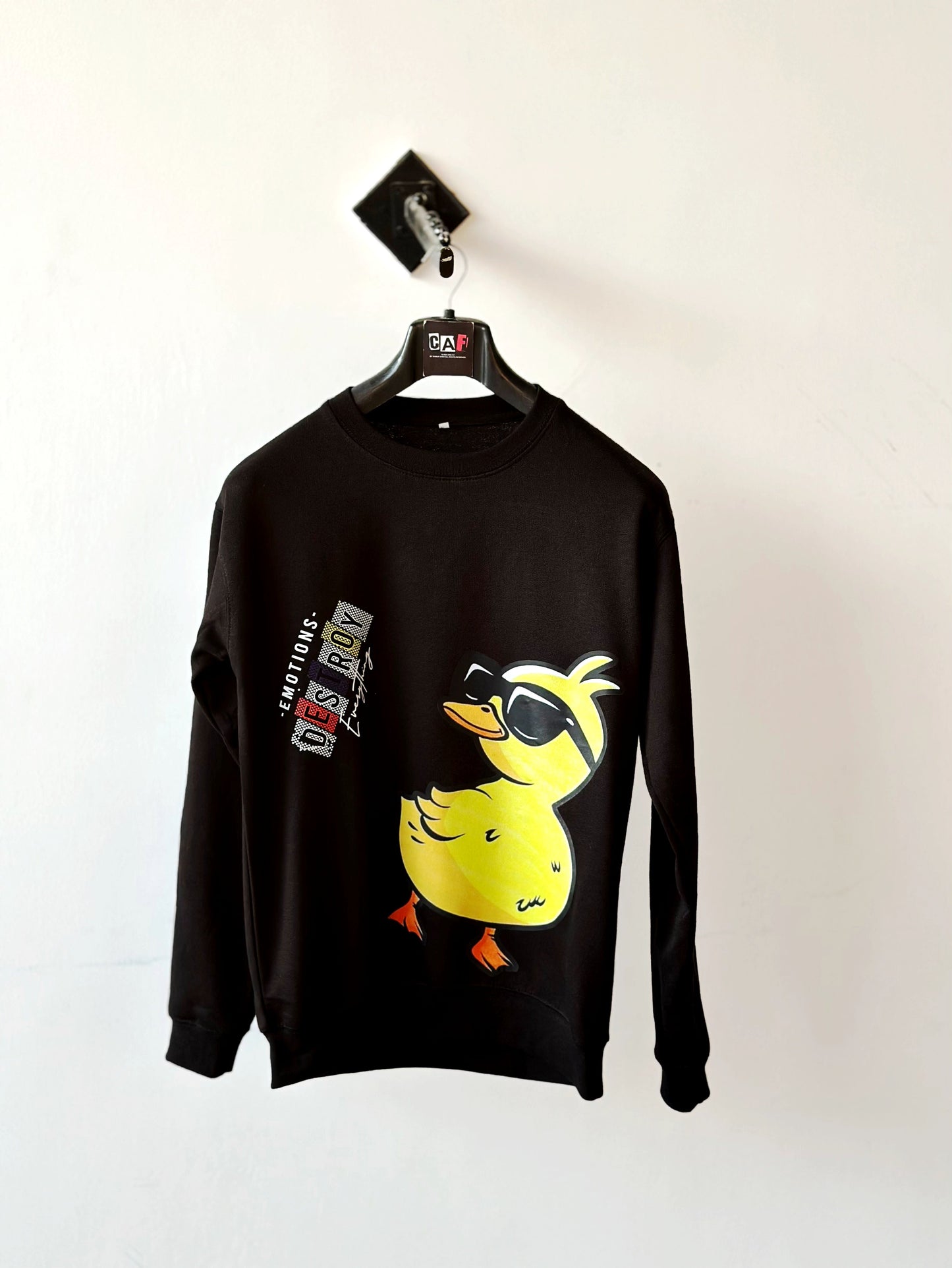 Ducky black sweatshirt