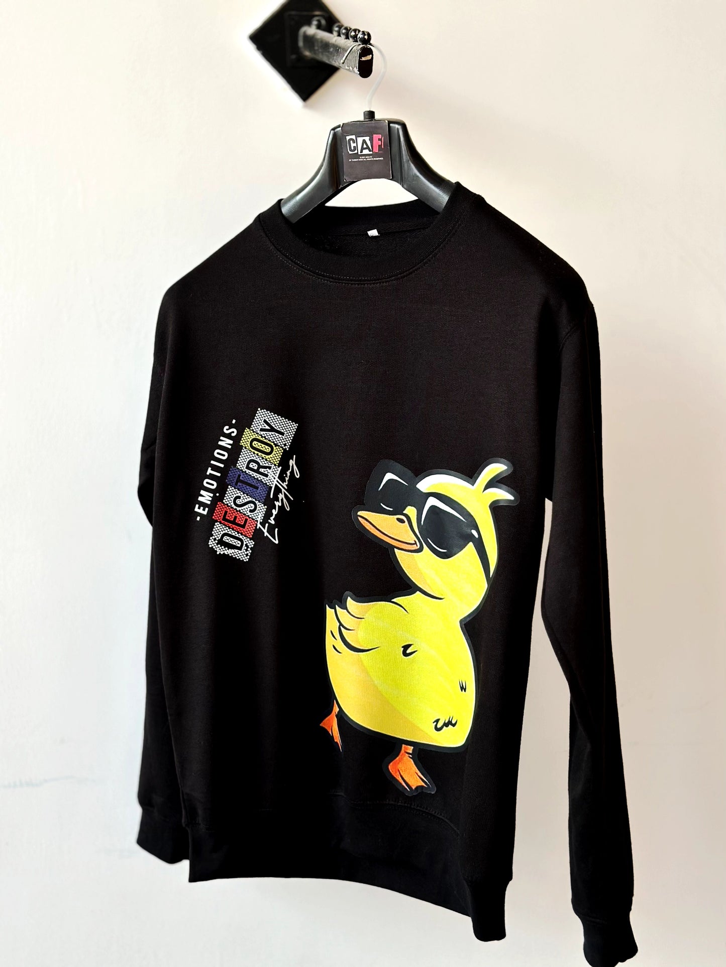 Ducky black sweatshirt